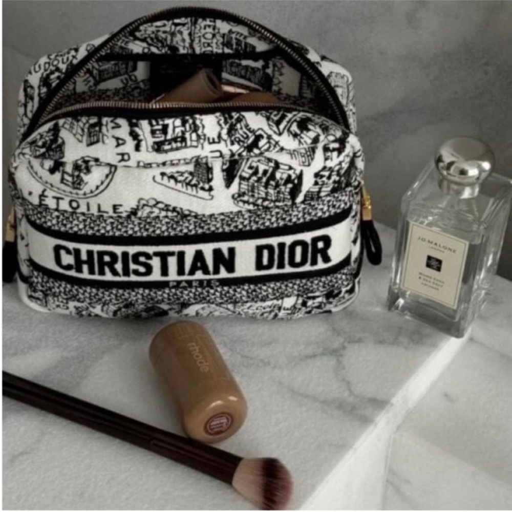 Dior Black and White Christian Dior Toile Crossbody Bag - Picture 15 of 16